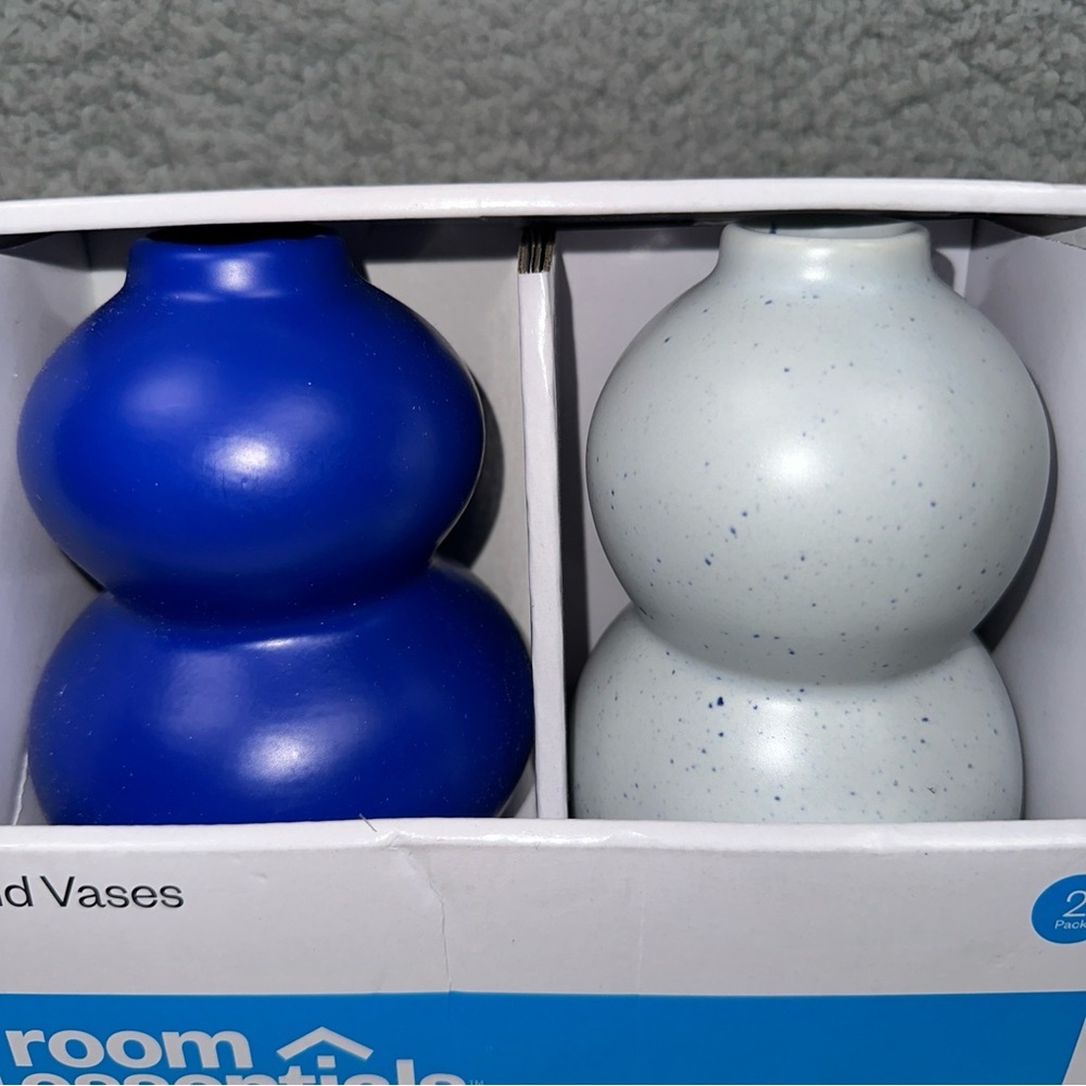 Room Essentials Home 2pk Bud Vases Blue White Speckle New - Picture 3 of 3